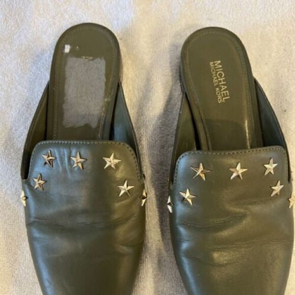 MICHAEL KORS Women's Green Leather Natasha Star Studded Slip On Mules Shoes 5.5 - Picture 3 of 5